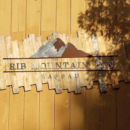 Rib Mountain Inn Уосо Экстерьер фото